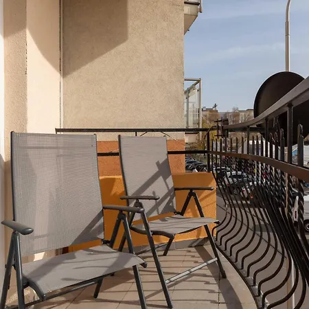 Apartamento Cosy With A Balcony Near The Harbour In By Renters *